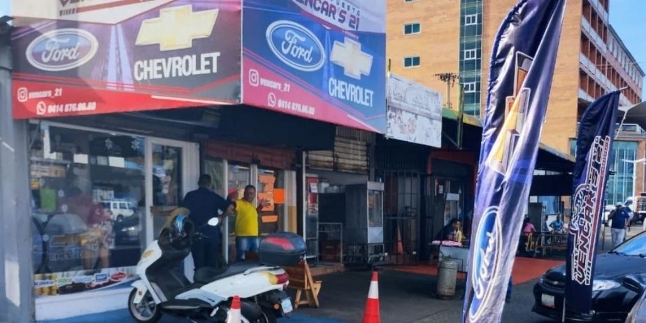 AUTOREPUESTOS VENCAR´S 21